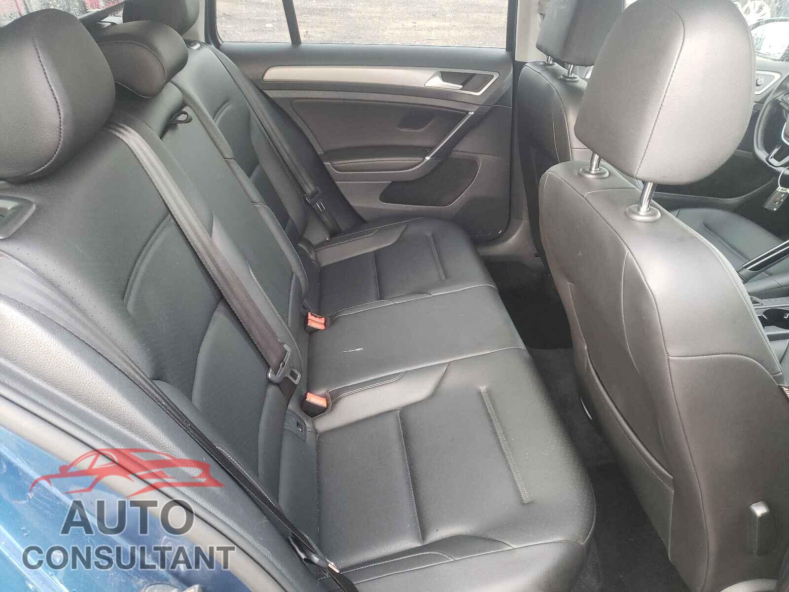 VOLKSWAGEN GOLF 2017 - 3VWC17AU2HM511462