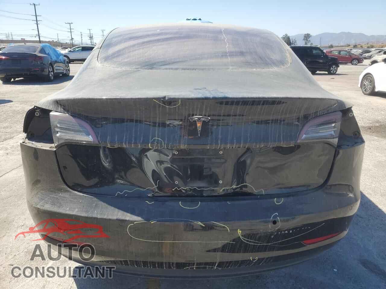 TESLA MODEL 3 2018 - 5YJ3E1EA9JF037993