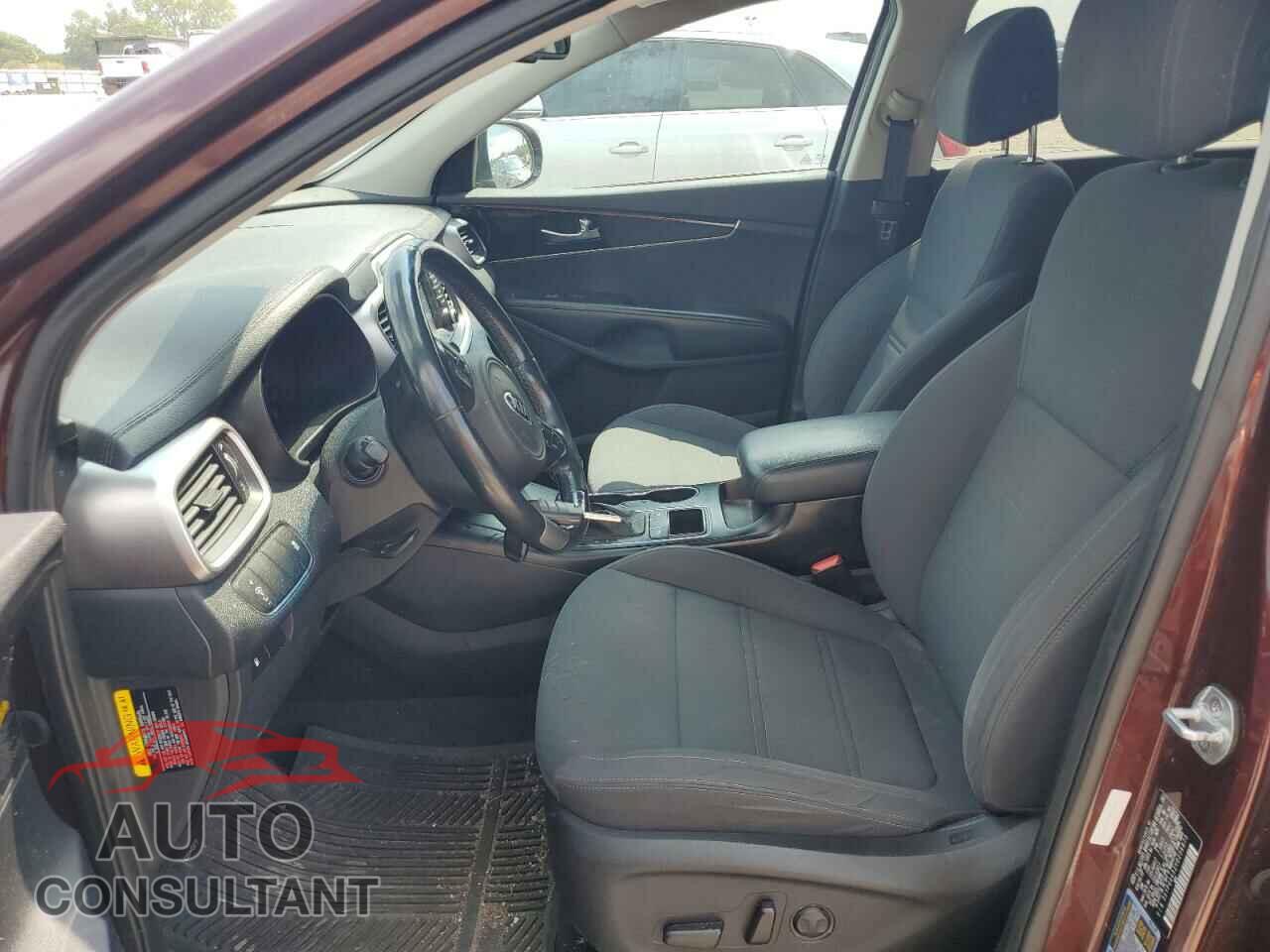 KIA SORENTO 2017 - 5XYPG4A32HG236875