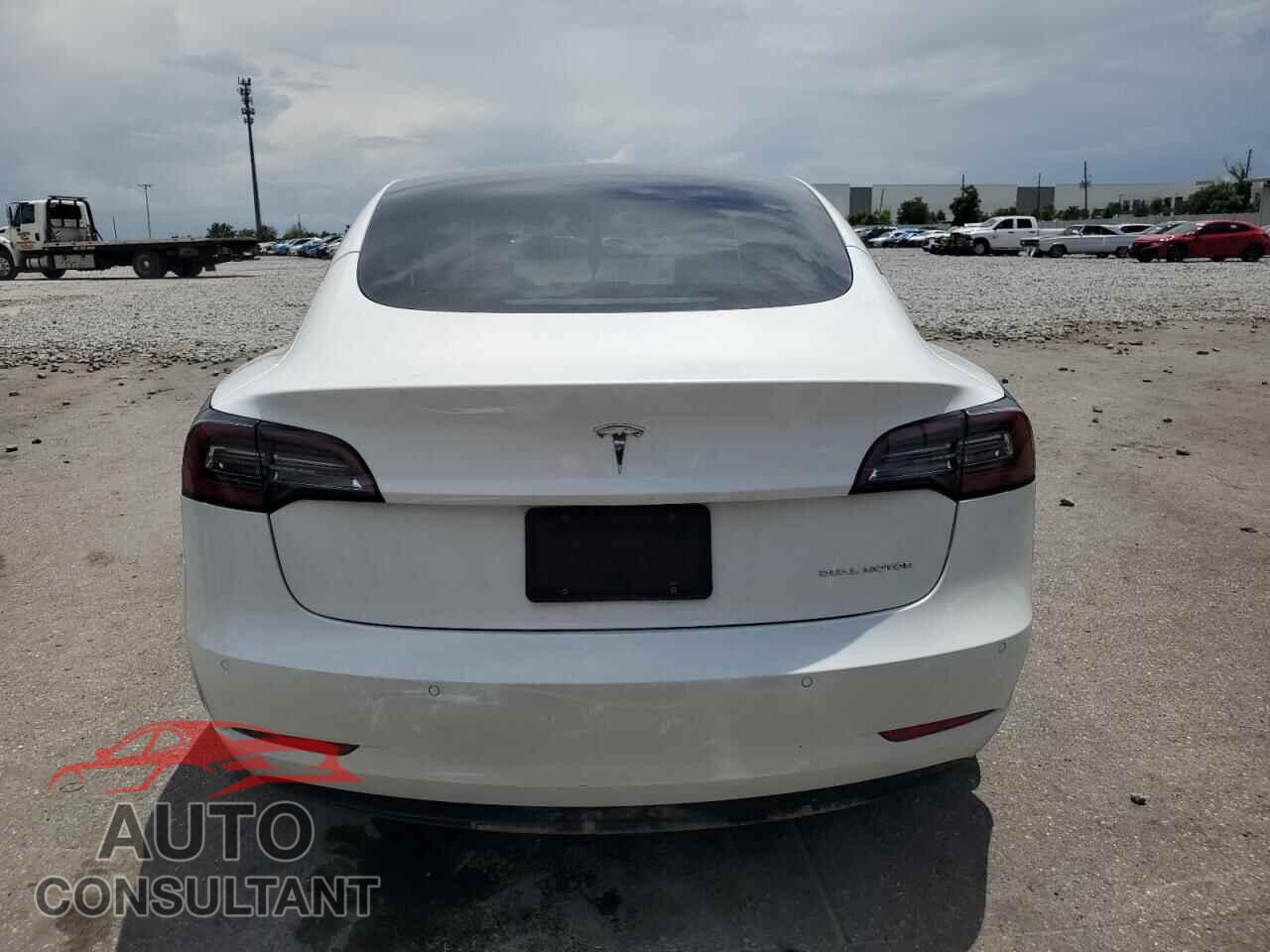 TESLA MODEL 3 2022 - 5YJ3E1EB9NF254832