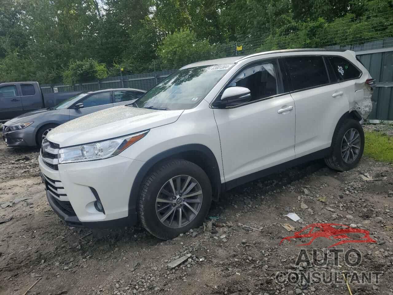 TOYOTA HIGHLANDER 2019 - 5TDJZRFH7KS566569