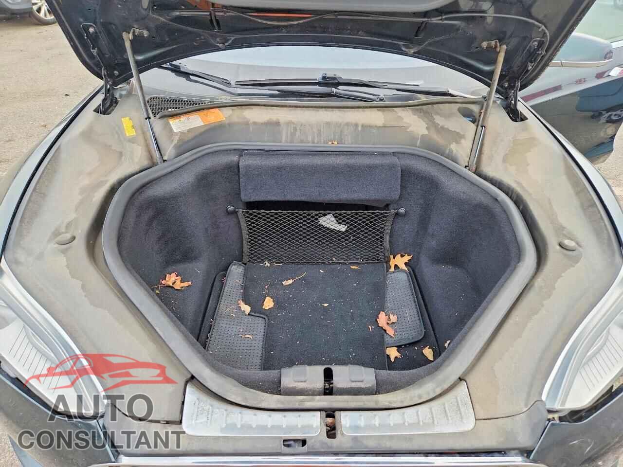 TESLA MODEL S 2013 - 5YJSA1AG0DFP12054