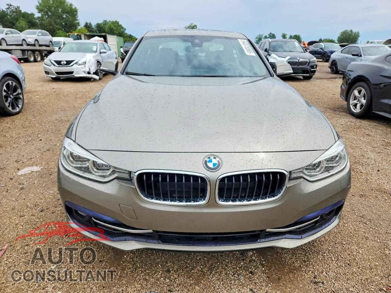 BMW 3 SERIES 2018 - WBA8D9C52JEB35472
