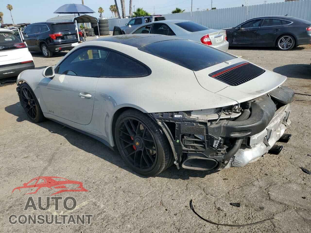 PORSCHE 911 2018 - WP0AB2A93JS122882