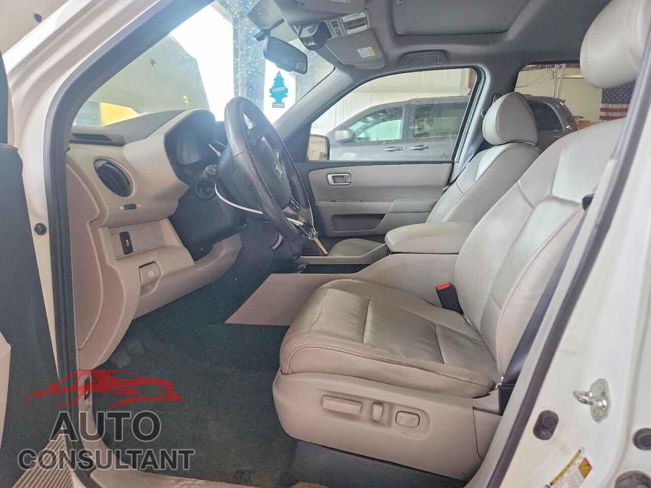 HONDA PILOT 2013 - 5FNYF4H53DB065456