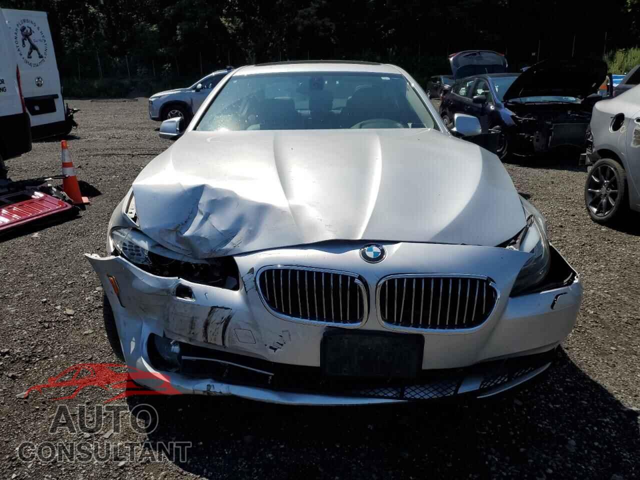 BMW 5 SERIES 2011 - WBAFU7C53BC876767