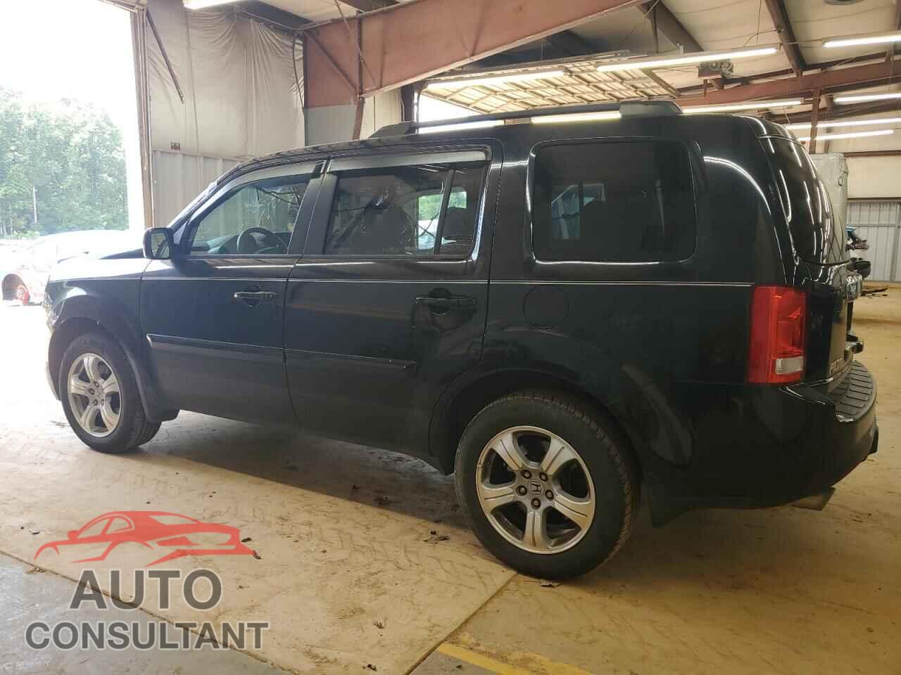HONDA PILOT 2015 - 5FNYF3H57FB015589