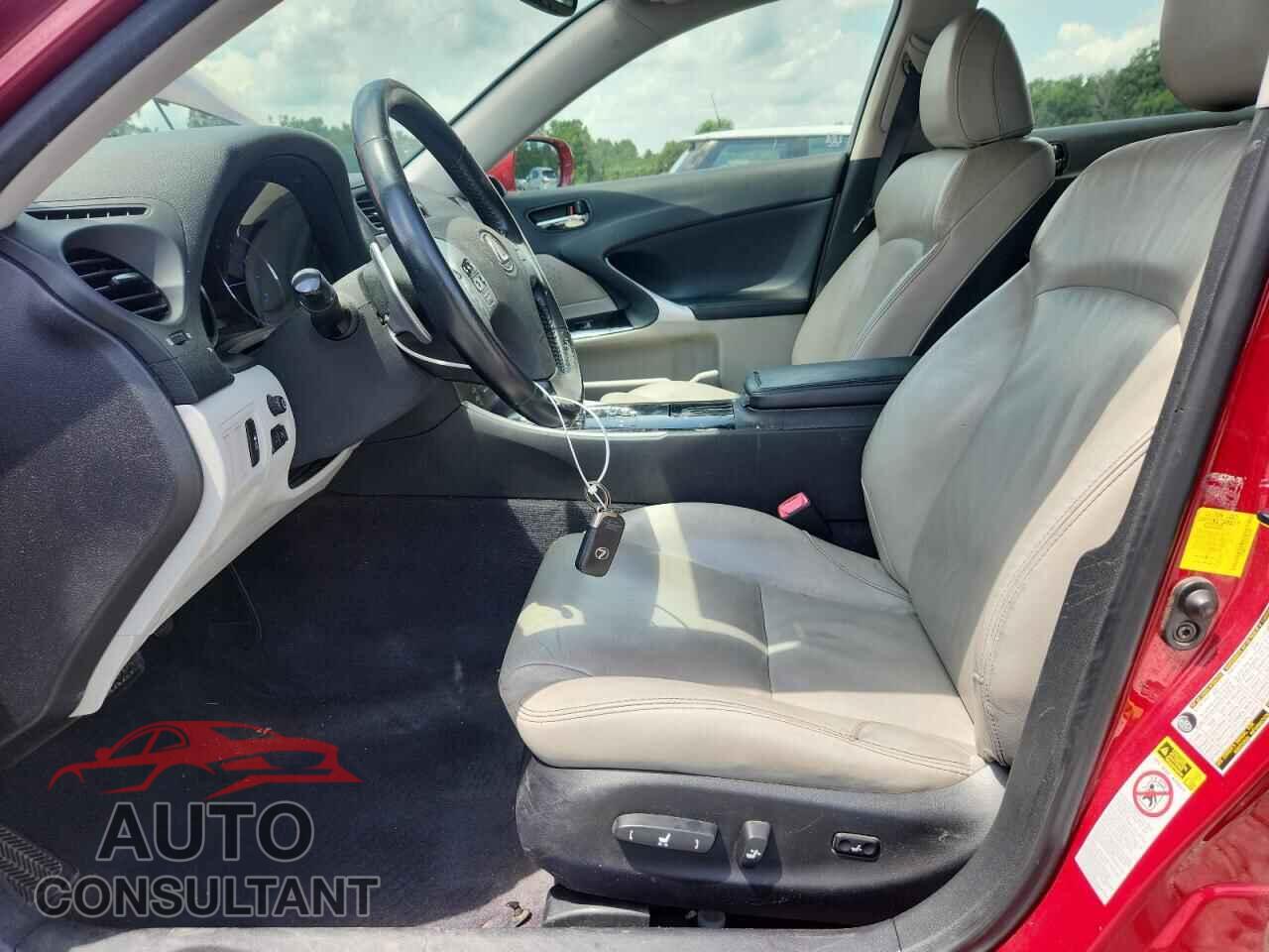 LEXUS IS 2012 - JTHBF5C29C5168520