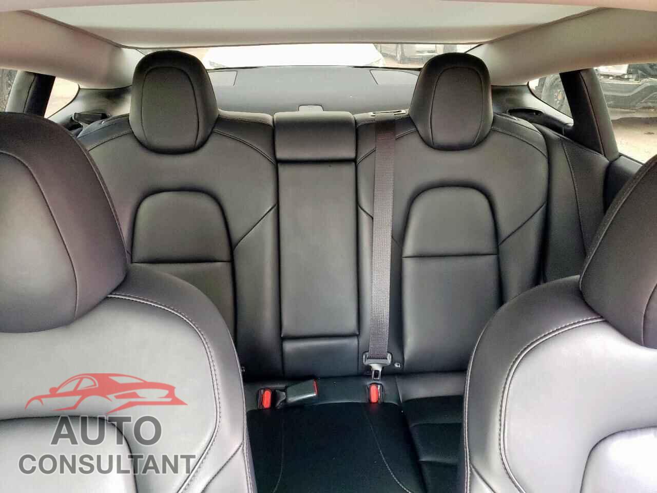 TESLA MODEL 3 2021 - 5YJ3E1EA8MF985564
