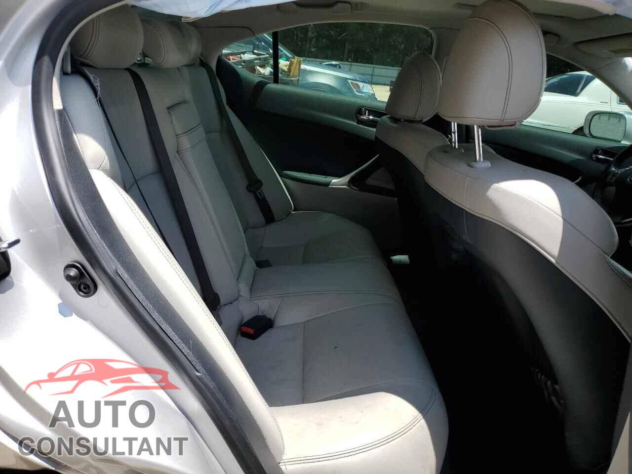 LEXUS IS 2011 - JTHBF5C25B5152653