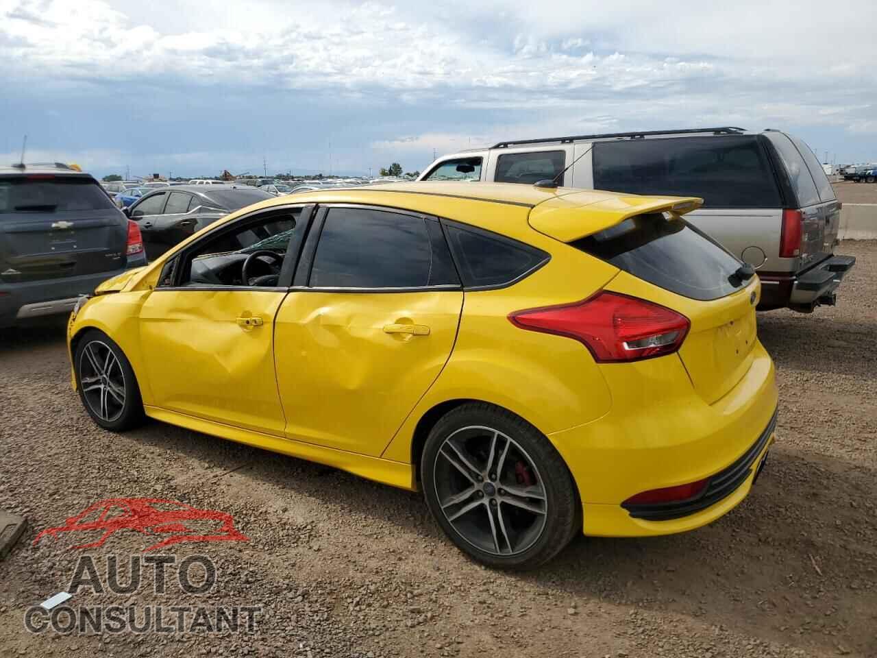 FORD FOCUS 2017 - 1FADP3L9XHL215037