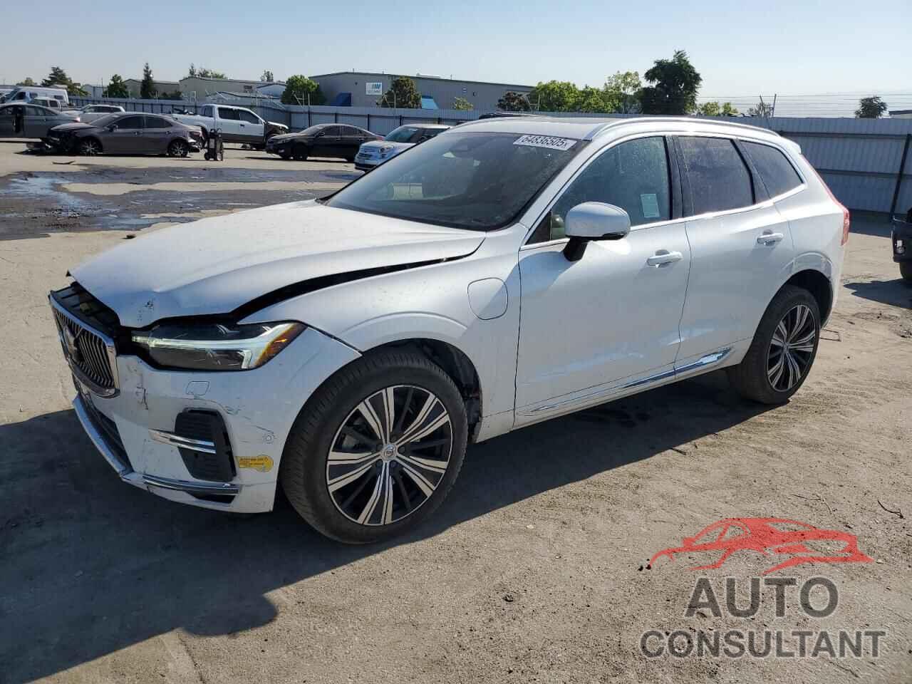 VOLVO XC60 T8 RE 2022 - YV4BR0DL6N1955032