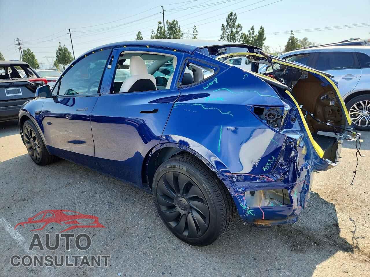 TESLA MODEL Y 2026 - 7SAYGDED7TF457575