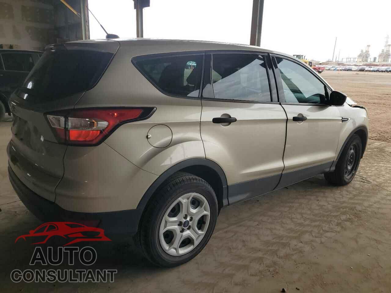 FORD ESCAPE 2018 - 1FMCU0F72JUB86829