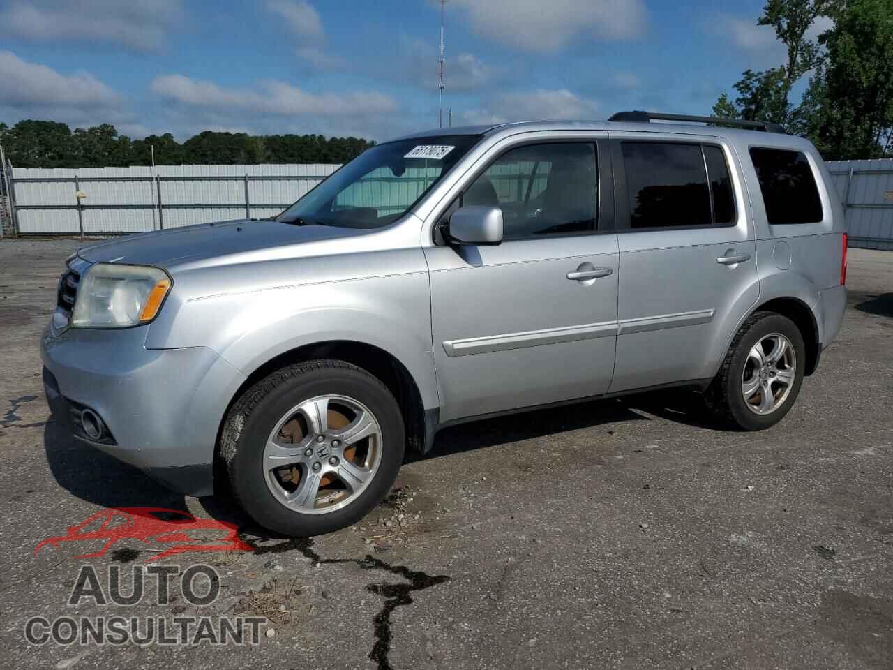 HONDA PILOT 2013 - 5FNYF4H55DB034256