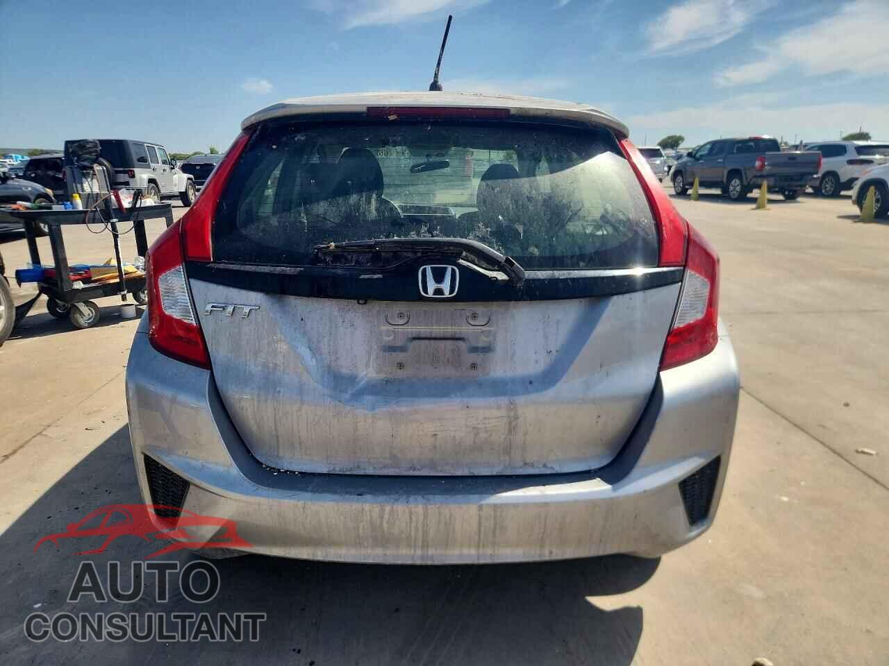 HONDA FIT 2017 - JHMGK5H52HS022019