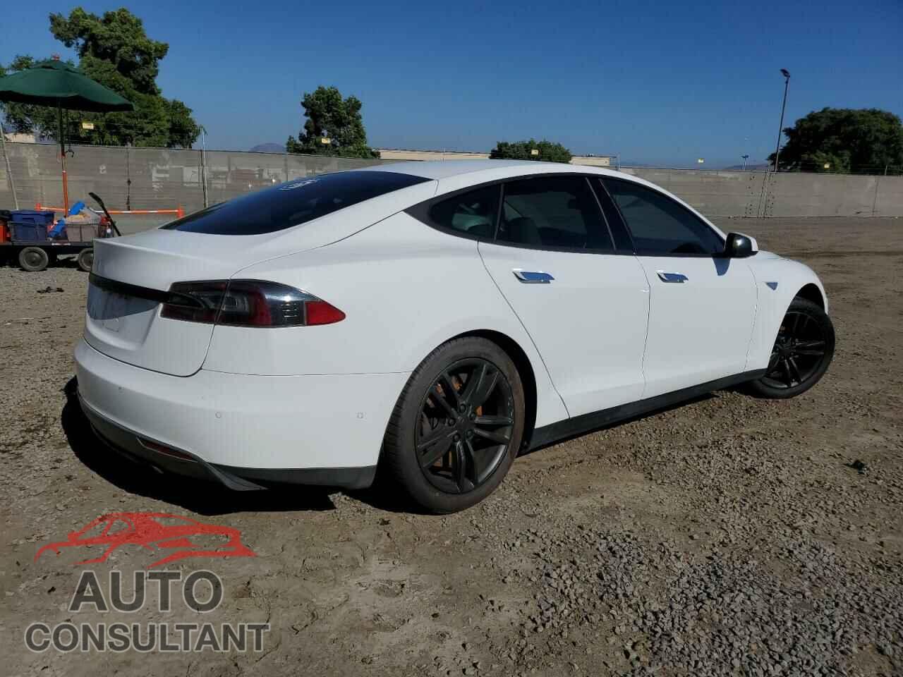 TESLA MODEL S 2016 - 5YJSA1E10GF125167