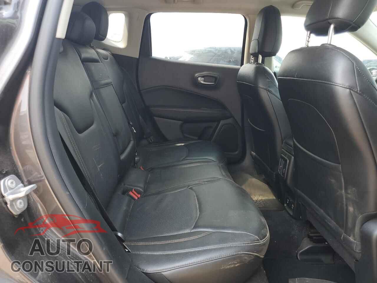 JEEP COMPASS 2018 - 3C4NJDCB5JT437150