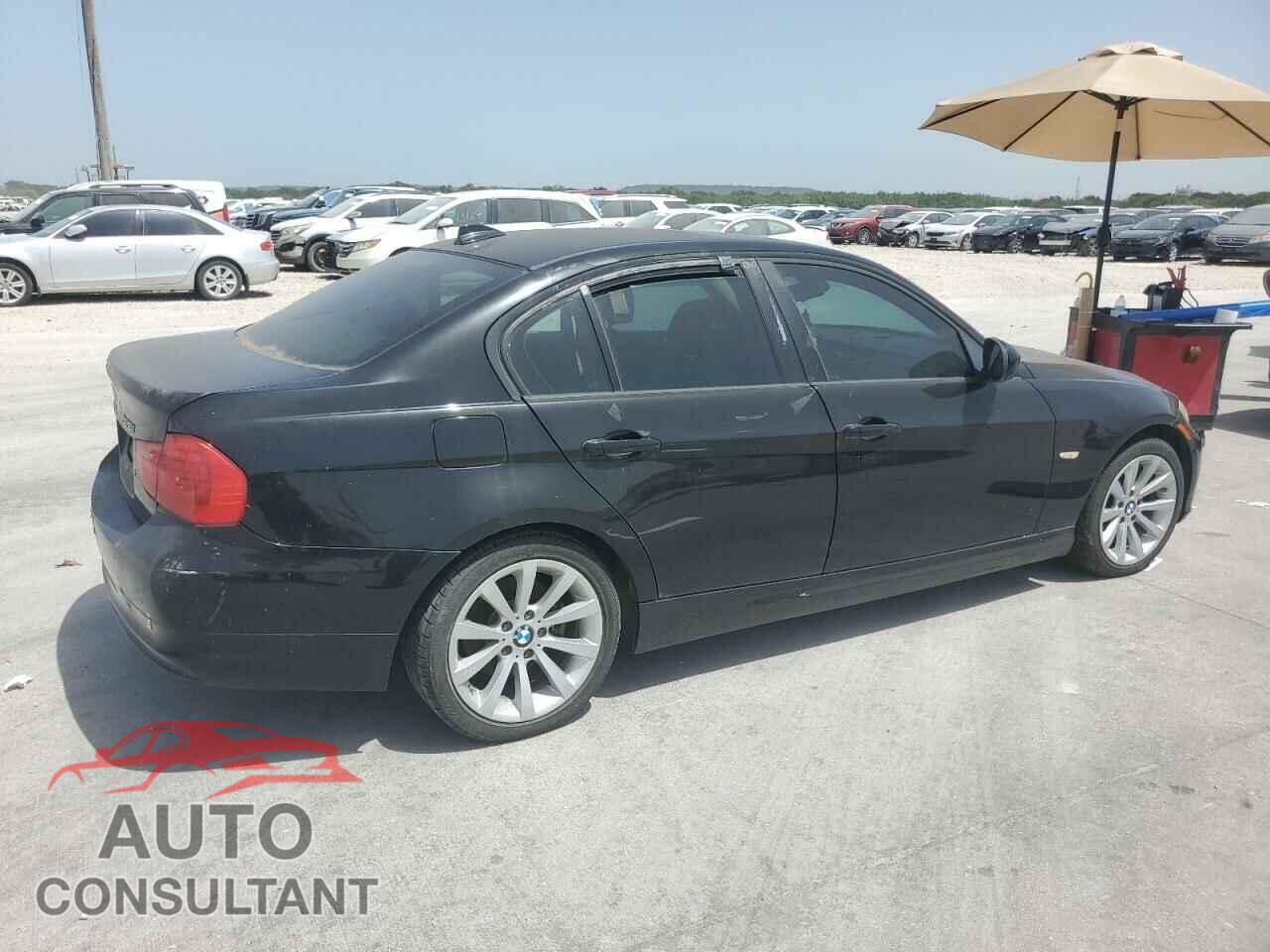BMW 3 SERIES 2011 - WBAPH7C51BE680176
