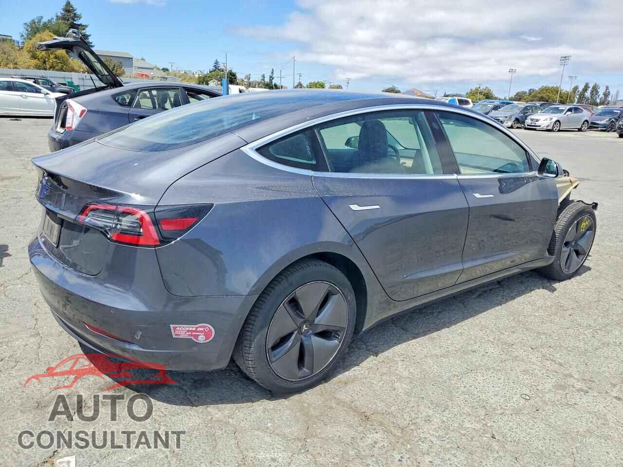 TESLA MODEL 3 2019 - 5YJ3E1EA0KF325502