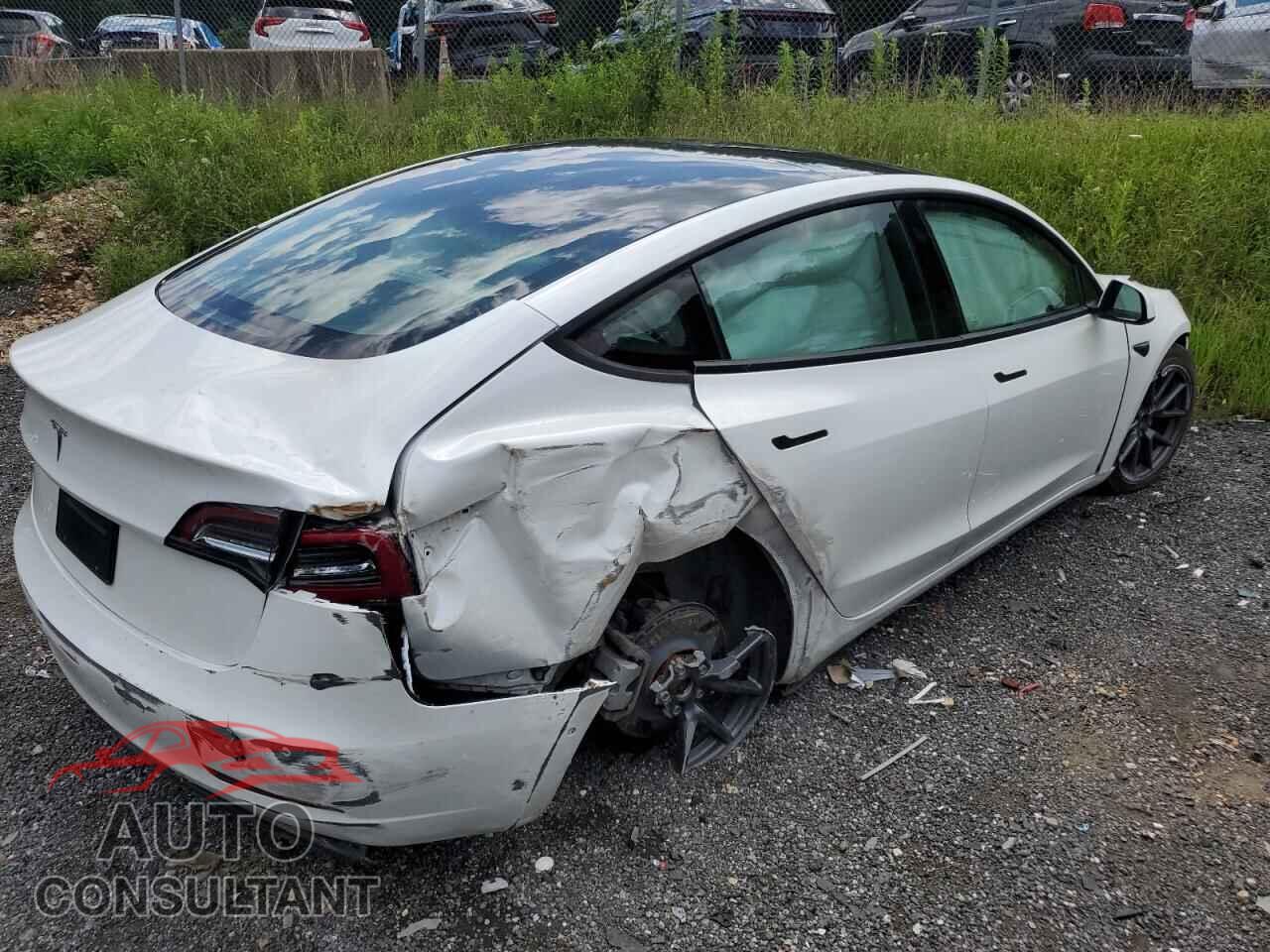 TESLA MODEL 3 2022 - 5YJ3E1EA2NF203647