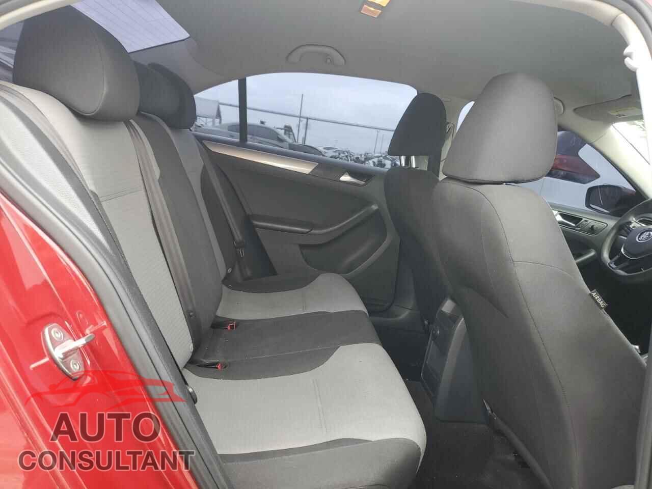 VOLKSWAGEN JETTA 2017 - 3VW2B7AJ3HM201805