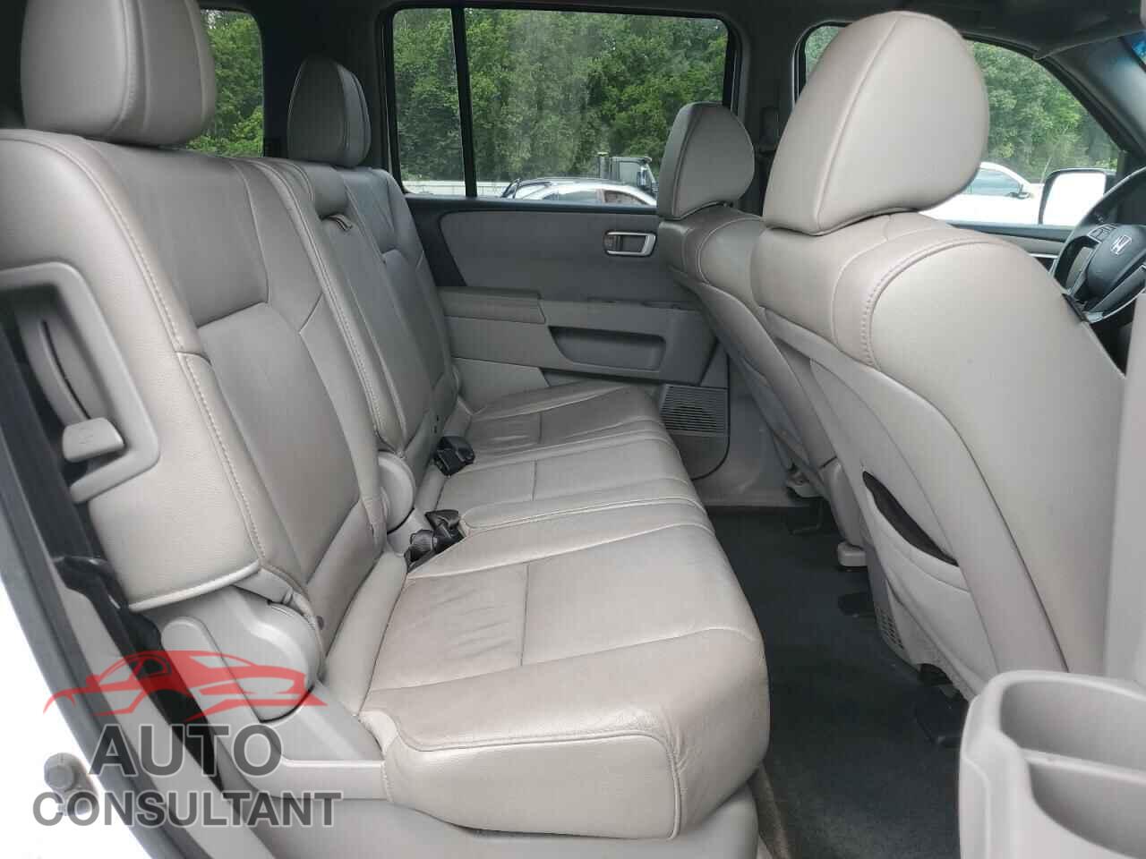 HONDA PILOT 2013 - 5FNYF4H50DB080612