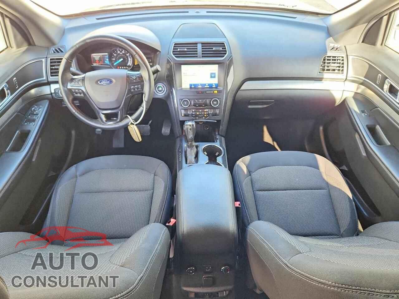 FORD EXPLORER 2018 - 1FM5K7D85JGA80702