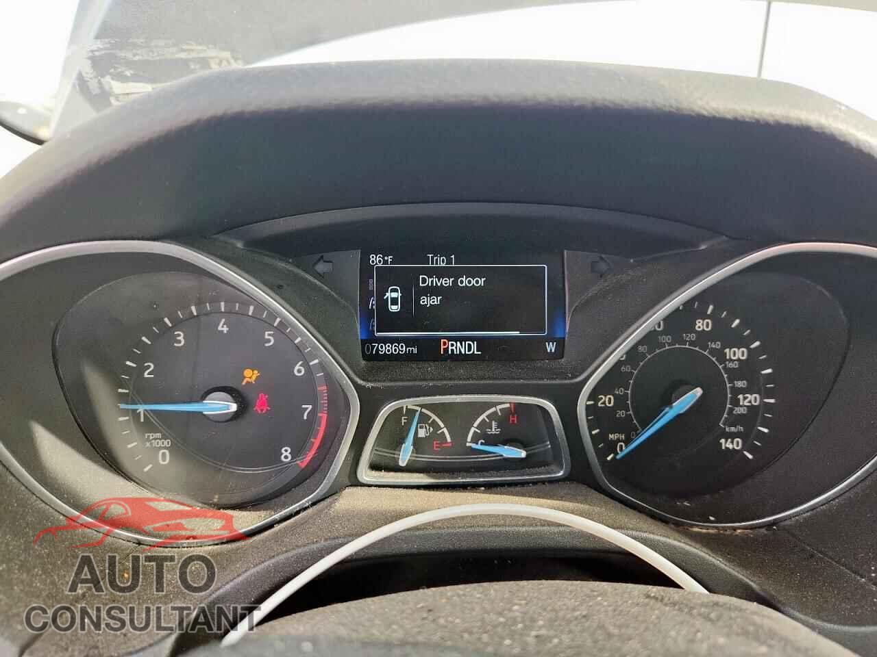 FORD FOCUS 2015 - 1FADP3F22FL219627