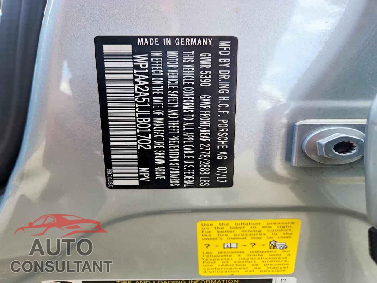 PORSCHE MACAN 2018 - WP1AA2A51JLB01702