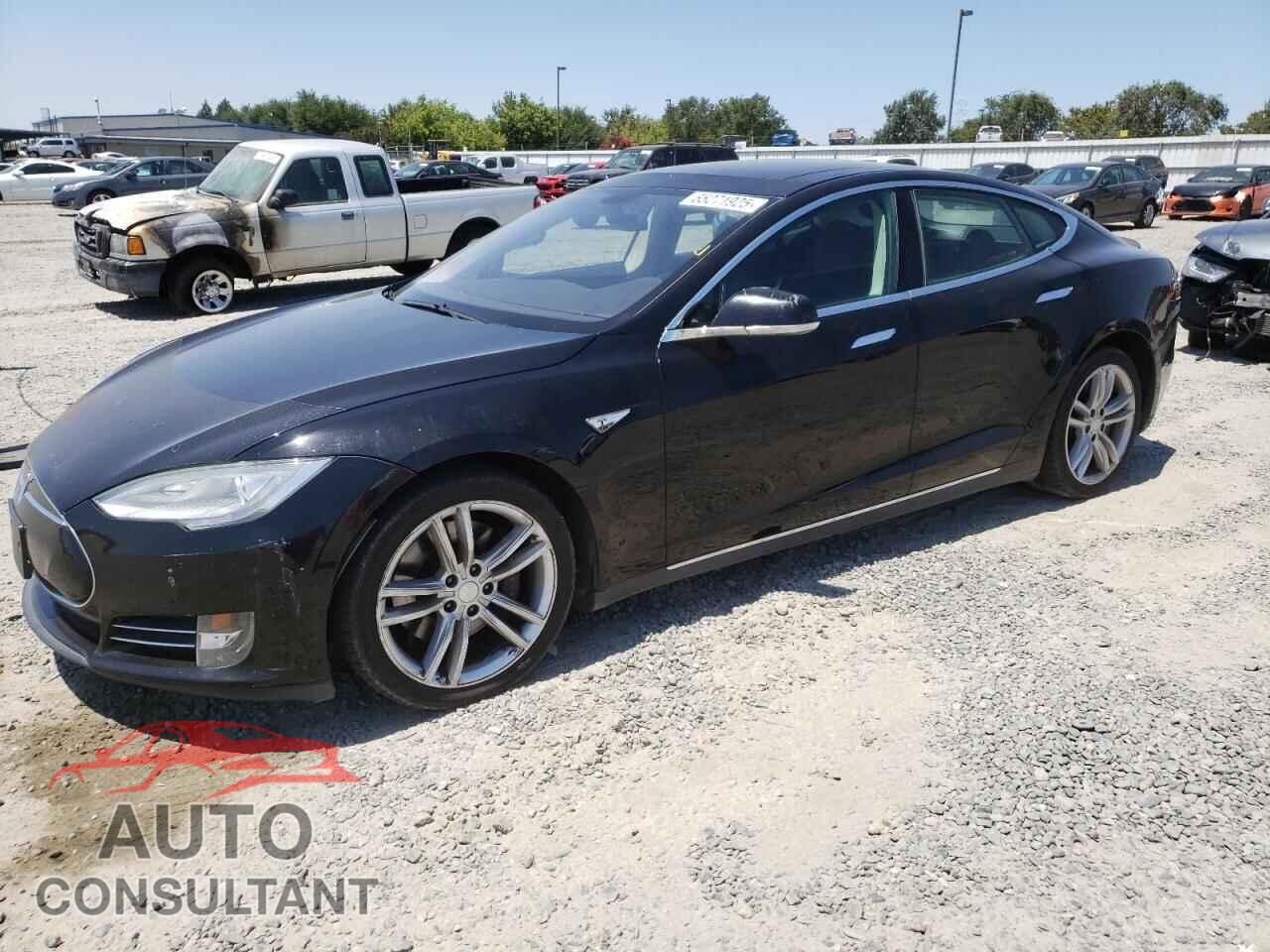 TESLA MODEL S 2013 - 5YJSA1CP5DFP05226