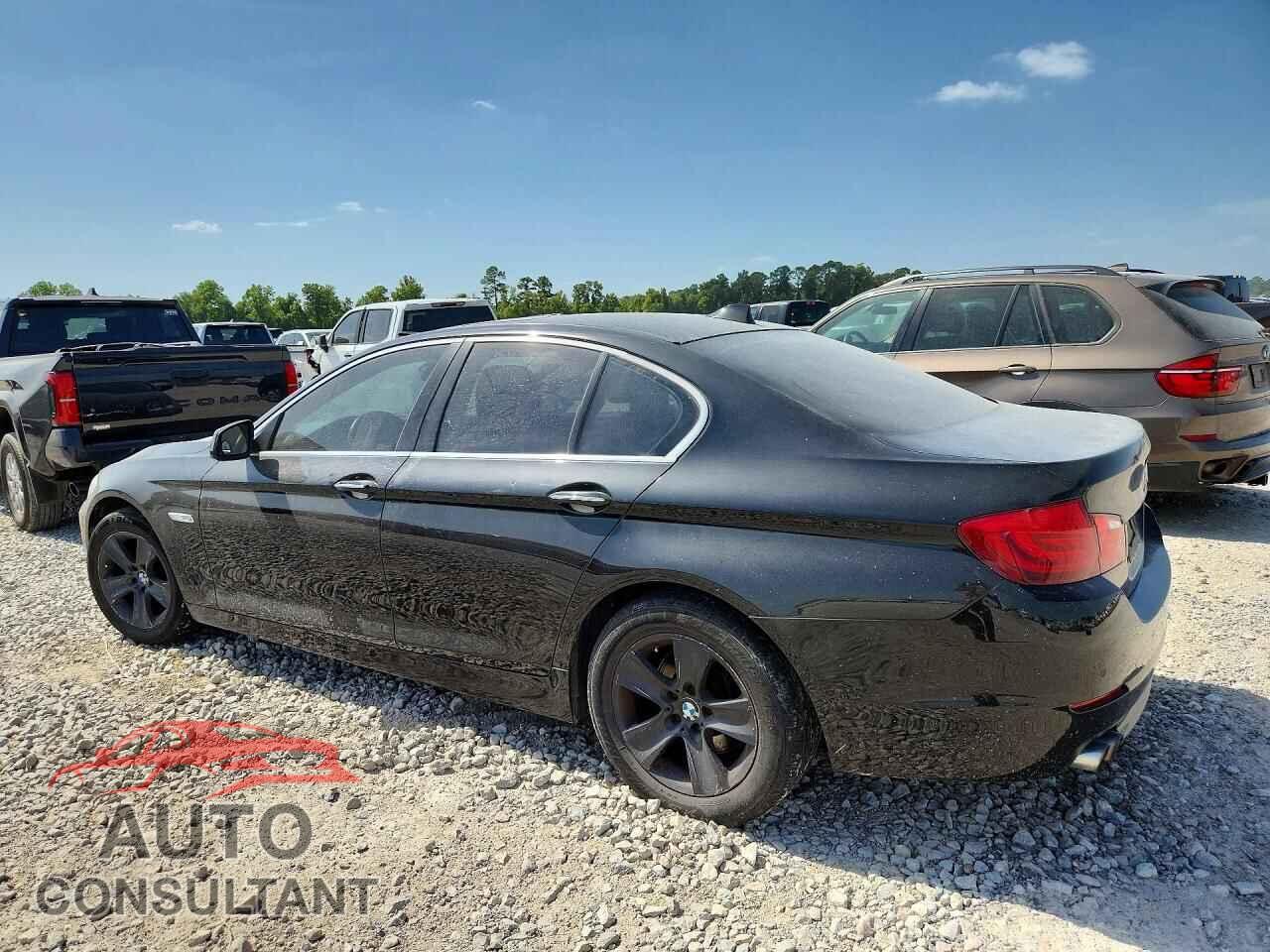 BMW 5 SERIES 2011 - WBAFR1C55BC741921