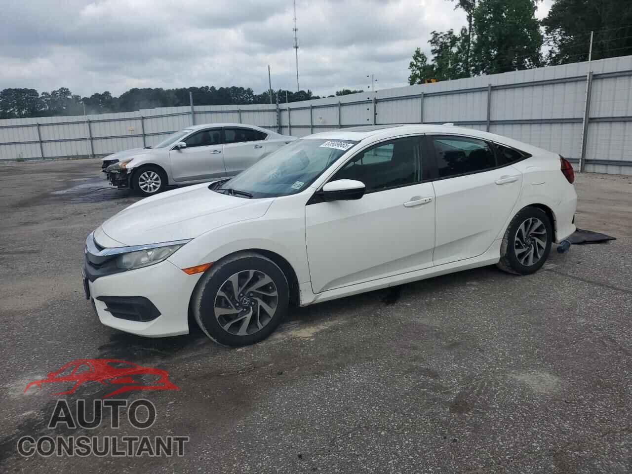 HONDA CIVIC 2017 - 2HGFC2F77HH577800