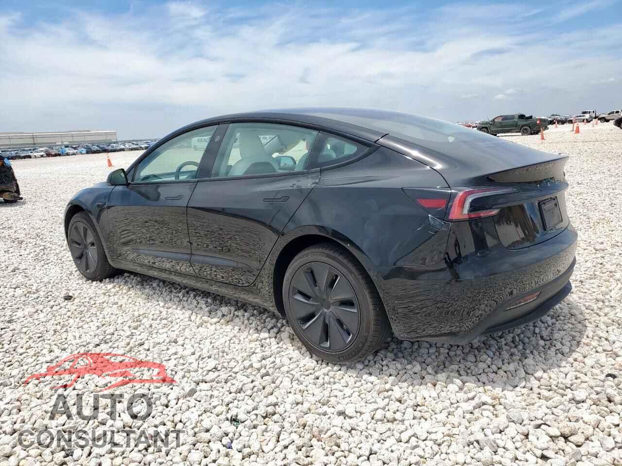 TESLA MODEL 3 2025 - 5YJ3E1EA4SF914570
