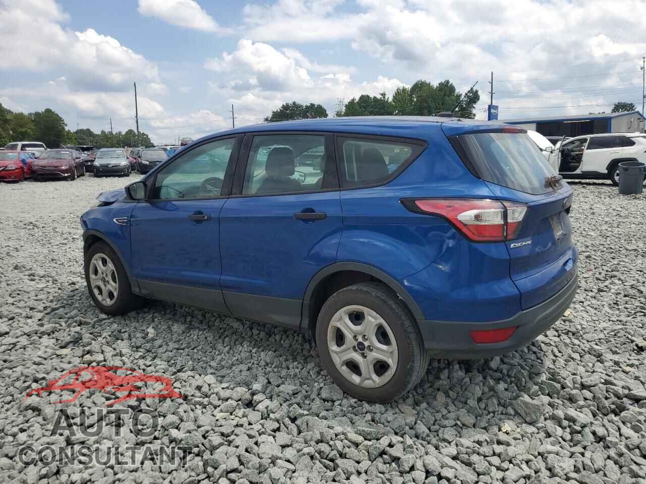 FORD ESCAPE 2017 - 1FMCU0F71HUD55751