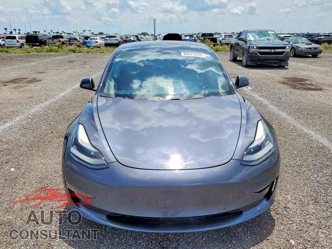 TESLA MODEL 3 2021 - 5YJ3E1EAXMF083076