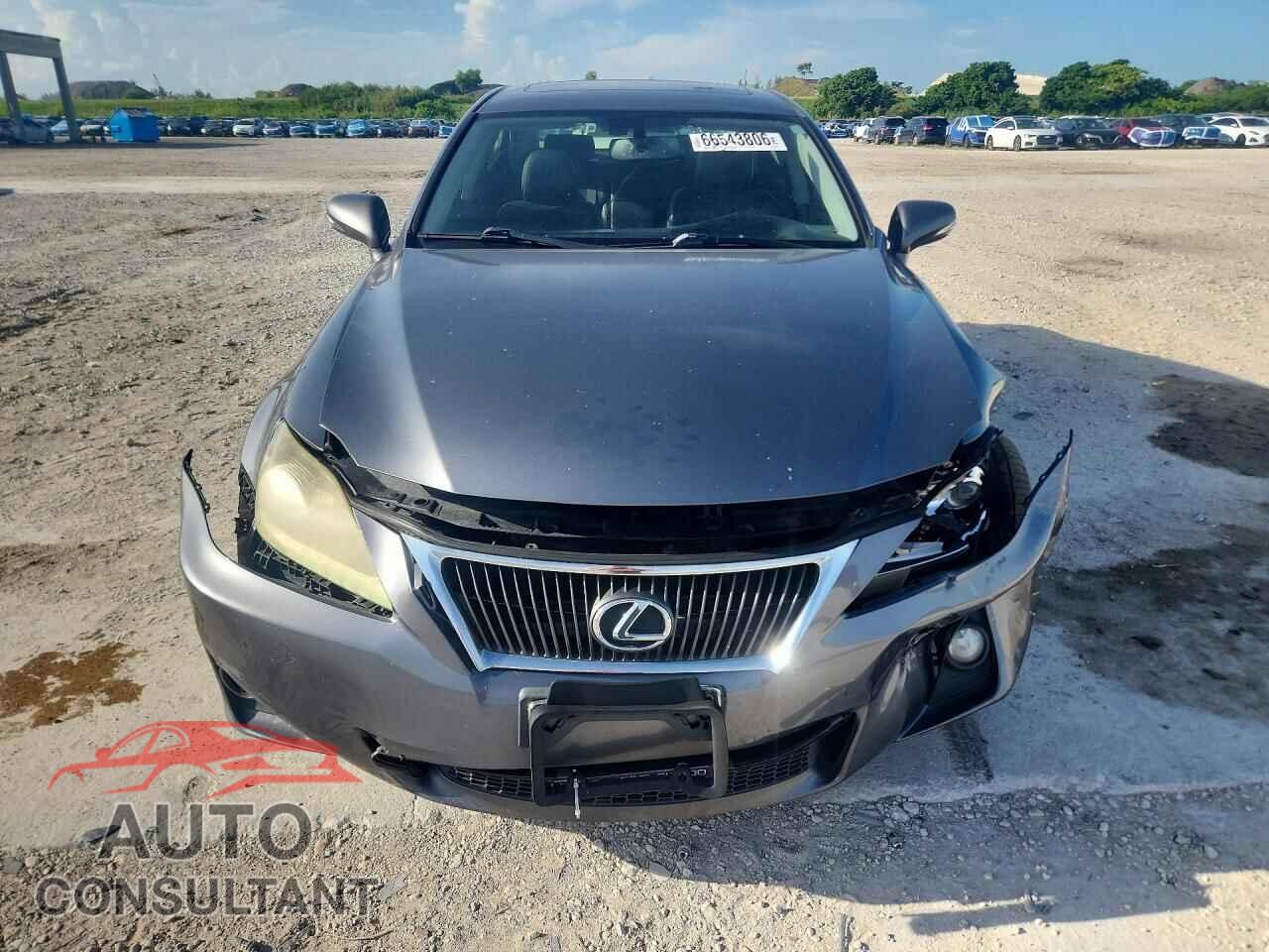 LEXUS IS 2013 - JTHCF5C29D5063546