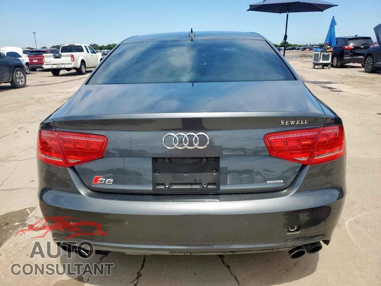 AUDI S8 2013 - WAUD2AFD8DN015511