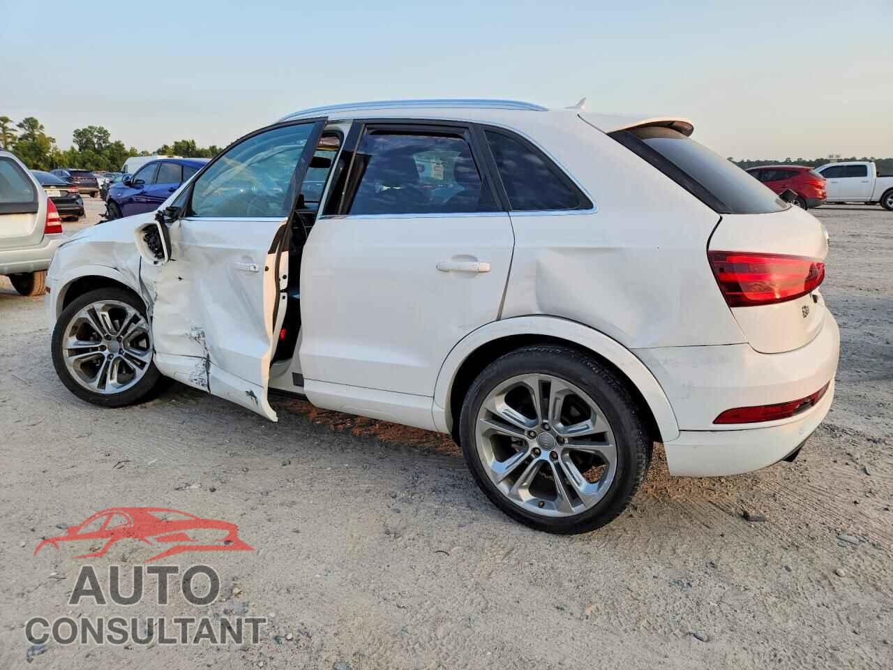 AUDI Q3 2015 - WA1EFCFS9FR013875