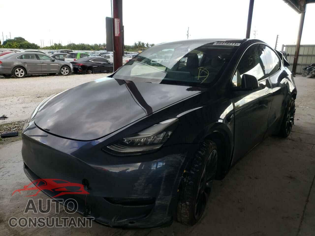 TESLA MODEL Y 2020 - 5YJYGDEF8LF001003