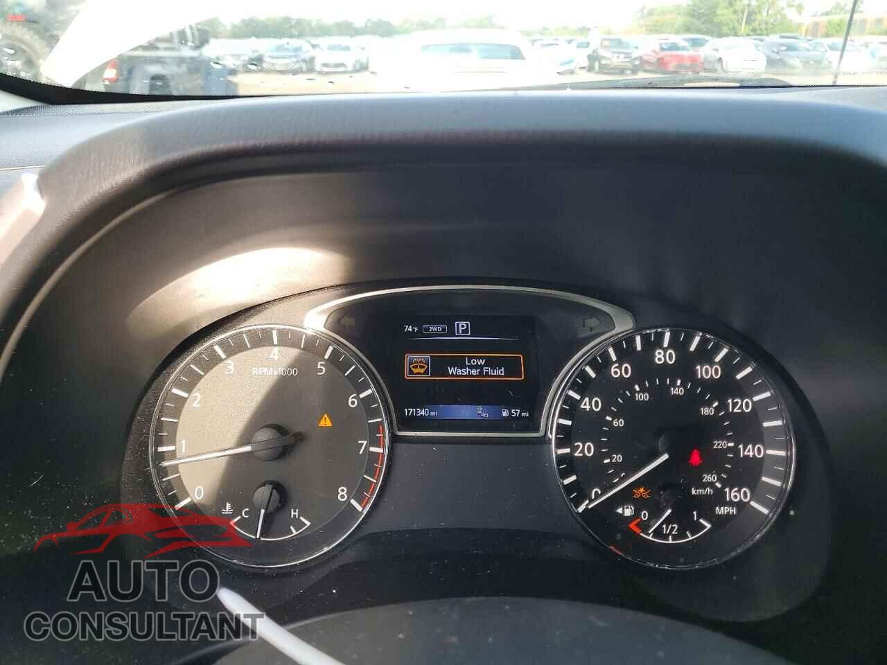 NISSAN PATHFINDER 2017 - 5N1DR2MM3HC678974