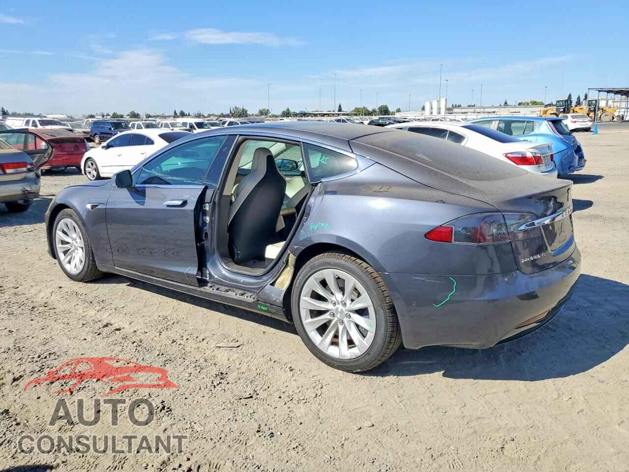 TESLA MODEL S 2019 - 5YJSA1E23KF302151