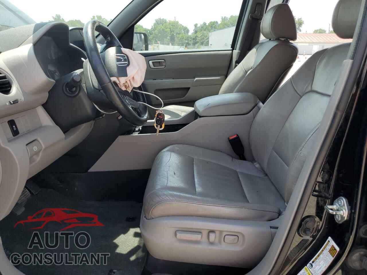 HONDA PILOT 2015 - 5FNYF4H58FB067593