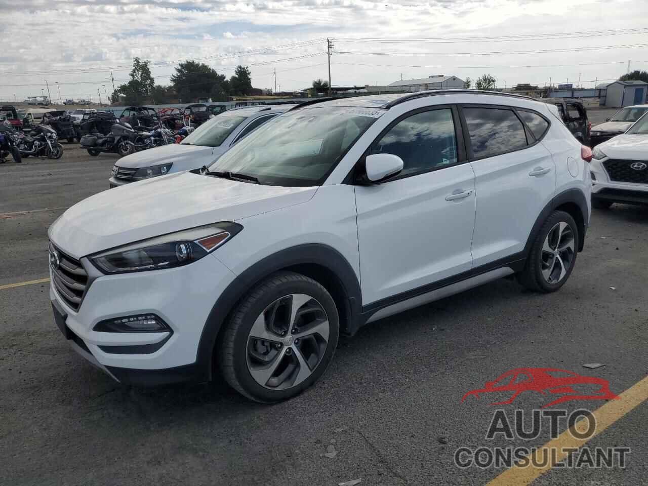 HYUNDAI TUCSON 2018 - KM8J3CA21JU689565
