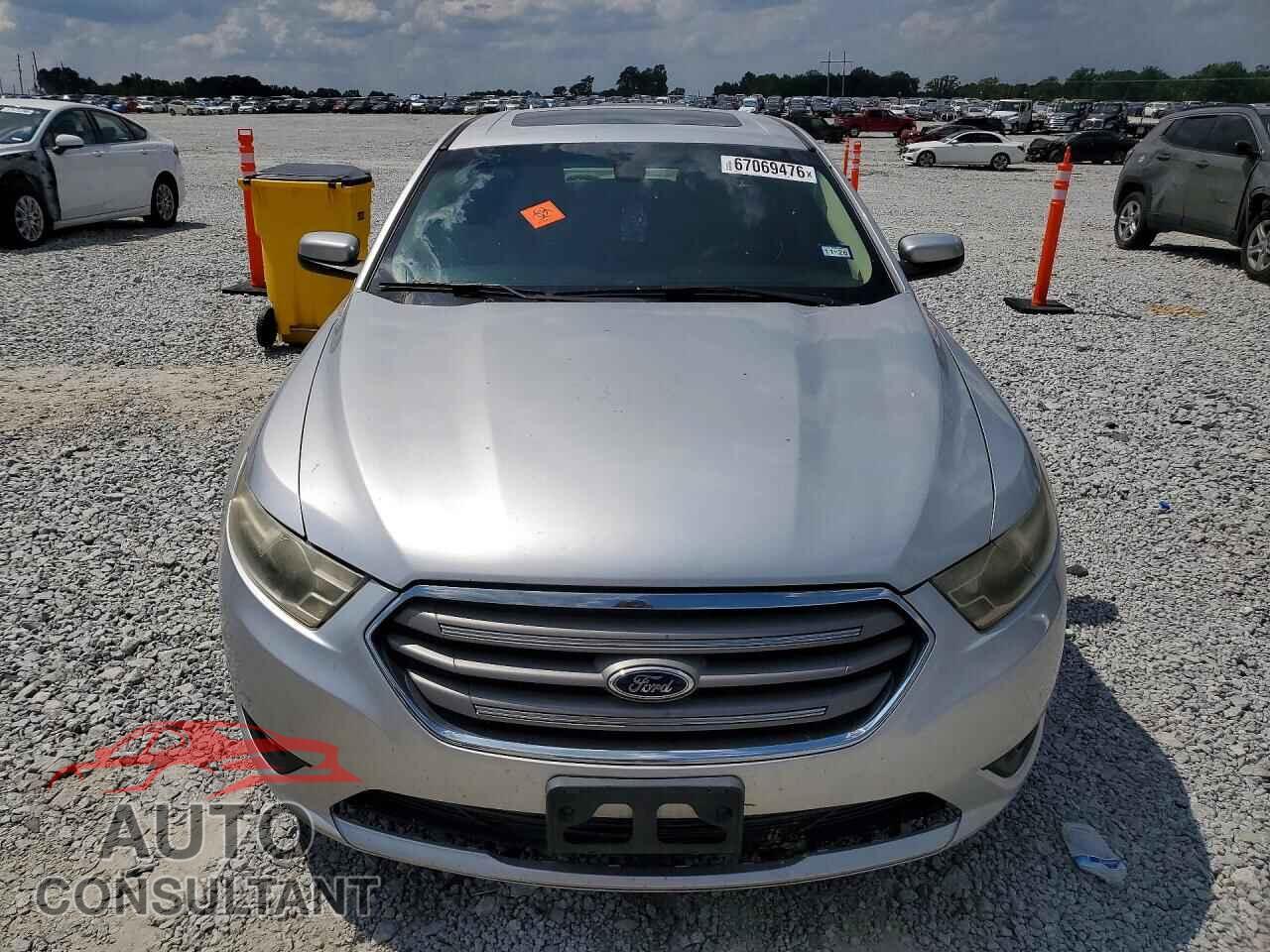 FORD TAURUS 2015 - 1FAHP2E85FG120827