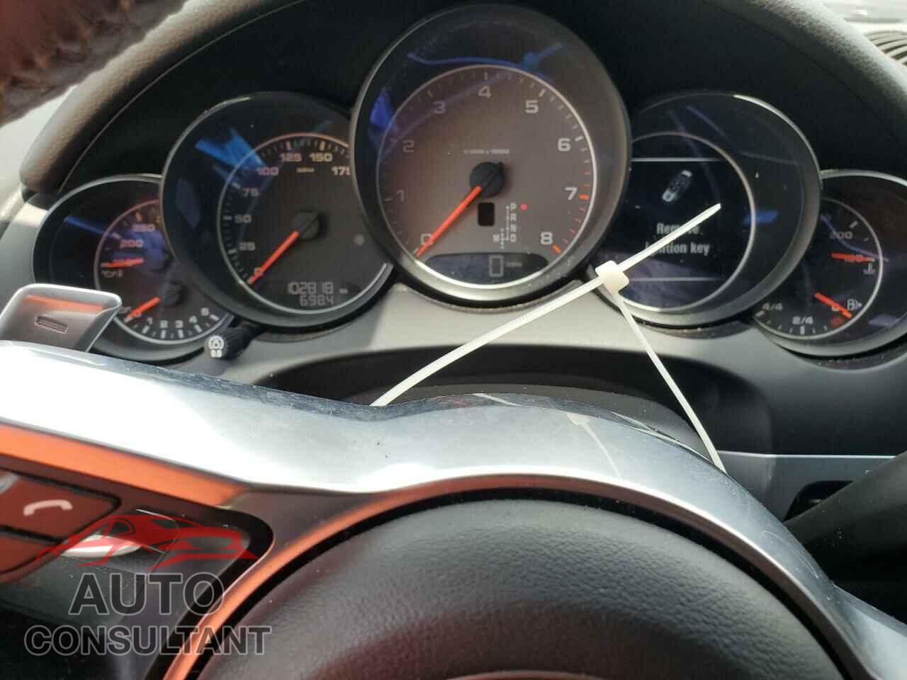 PORSCHE CAYENNE 2017 - WP1AB2A29HLA51709