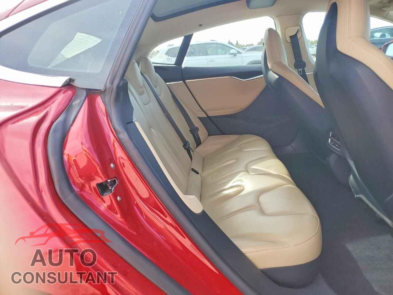 TESLA MODEL S 2013 - 5YJSA1CP8DFP22618