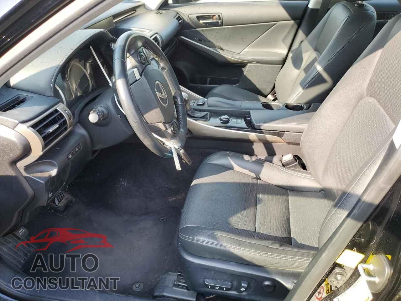 LEXUS IS 2014 - JTHCF1D23E5007577
