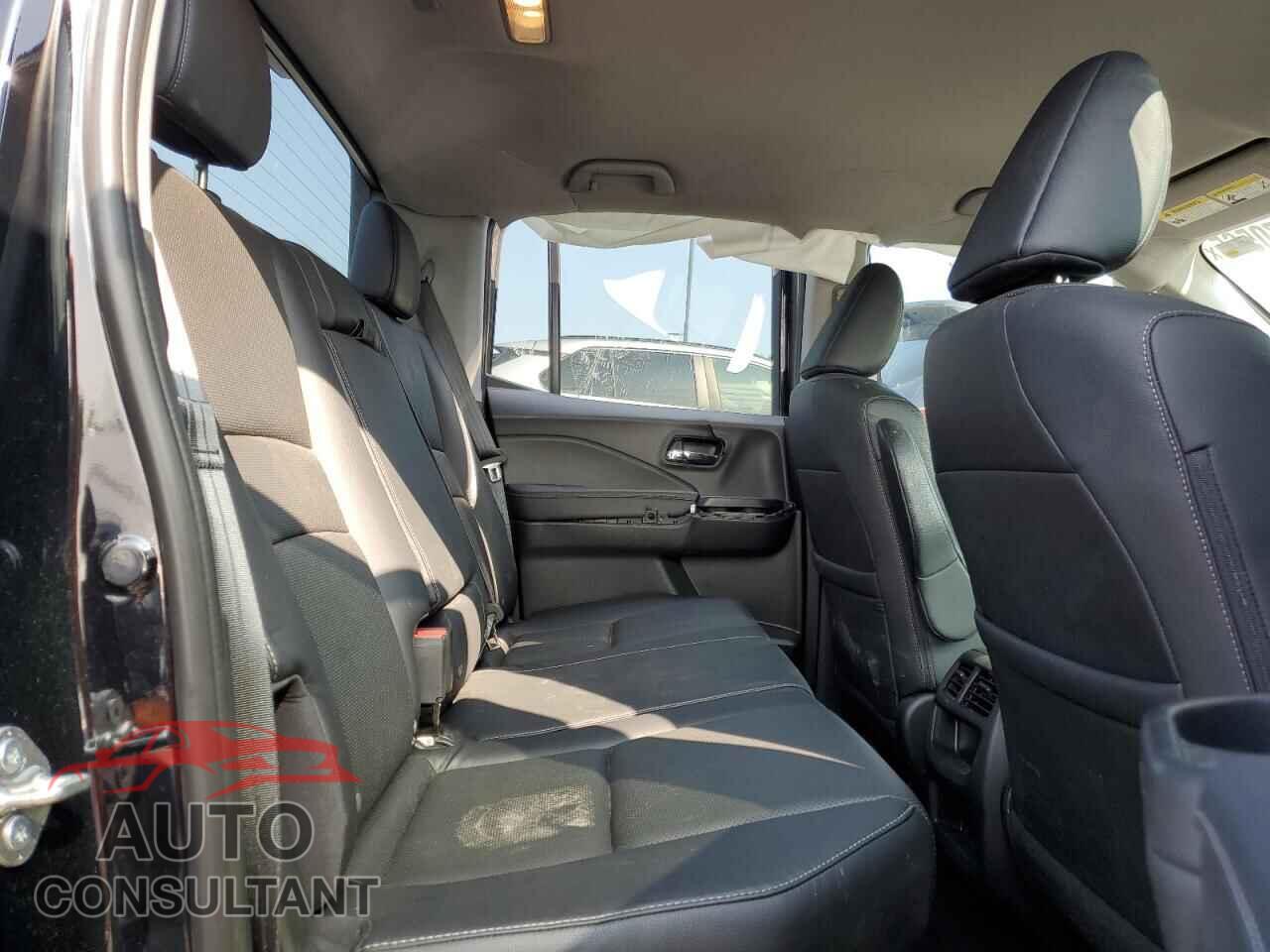 HONDA RIDGELINE 2018 - 5FPYK3F5XJB005668