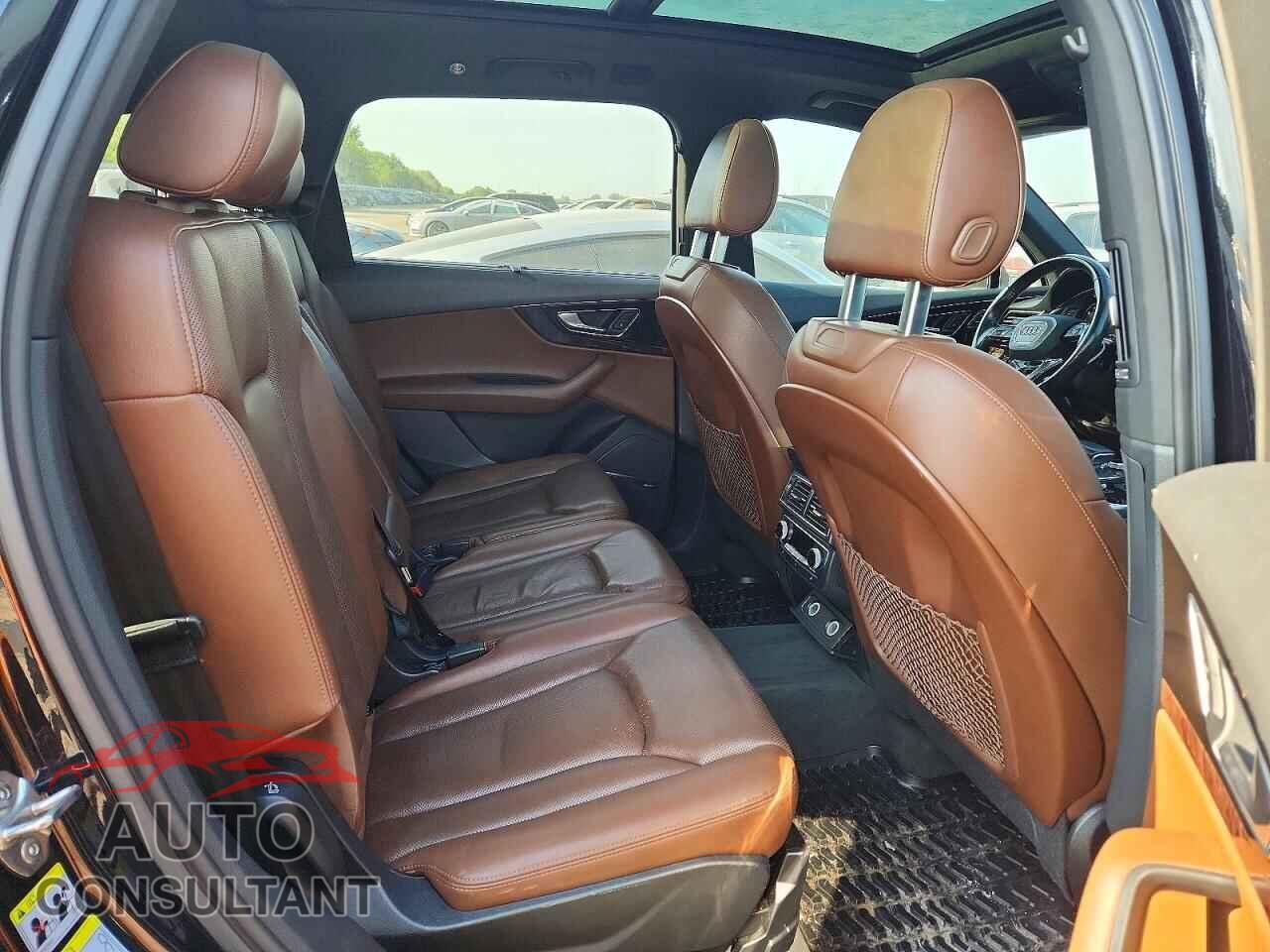 AUDI Q7 2017 - WA1LAAF76HD035435